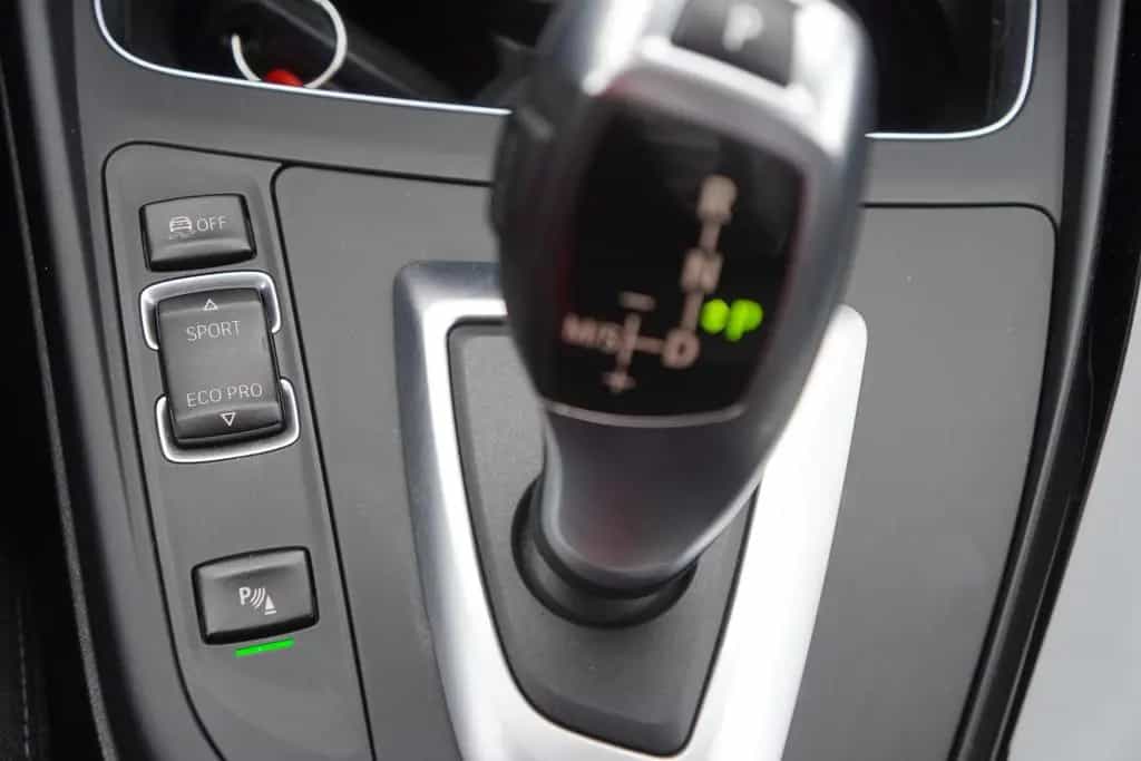 BMW 118 i Edition M Sport Shadow LED Navi Sitzheizung 12/2018-photo-24