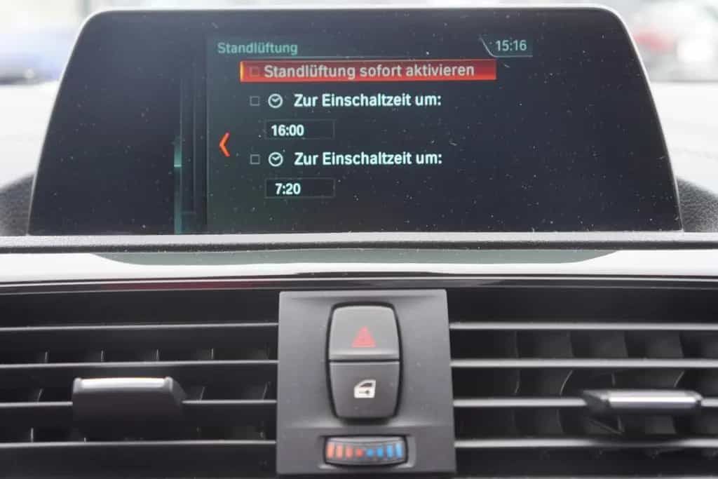 BMW 118 i Edition M Sport Shadow LED Navi Sitzheizung 12/2018-photo-29