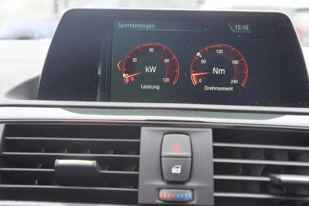 BMW 118 i Edition M Sport Shadow LED Navi Sitzheizung 12/2018-photo-30