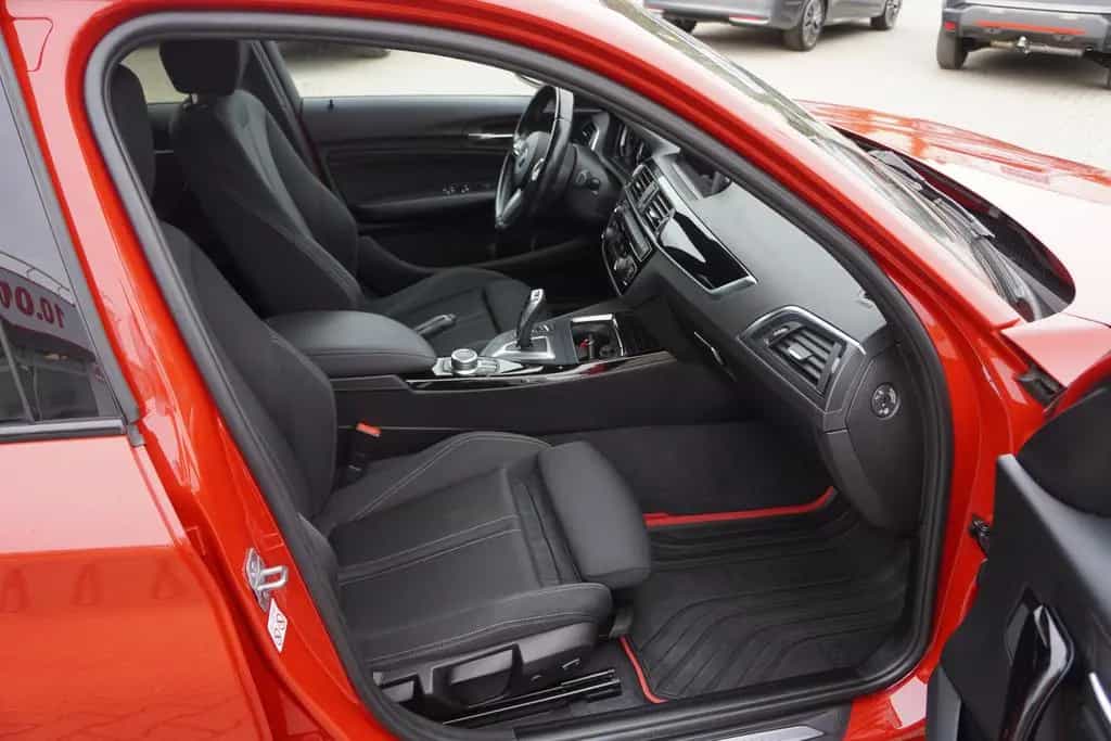 BMW 118 i Edition M Sport Shadow LED Navi Sitzheizung 12/2018-photo-32