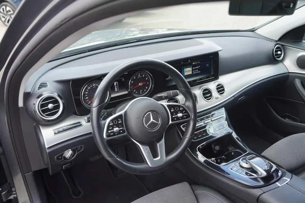 Mercedes-Benz E 200 E200 T-Modell Avantgarde LED Navi ACC DAB 08/2018-photo-10