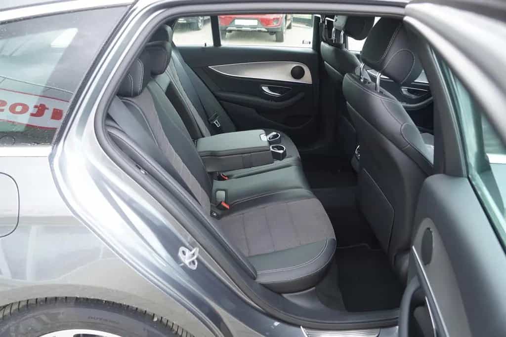Mercedes-Benz E 200 E200 T-Modell Avantgarde LED Navi ACC DAB 08/2018-photo-33