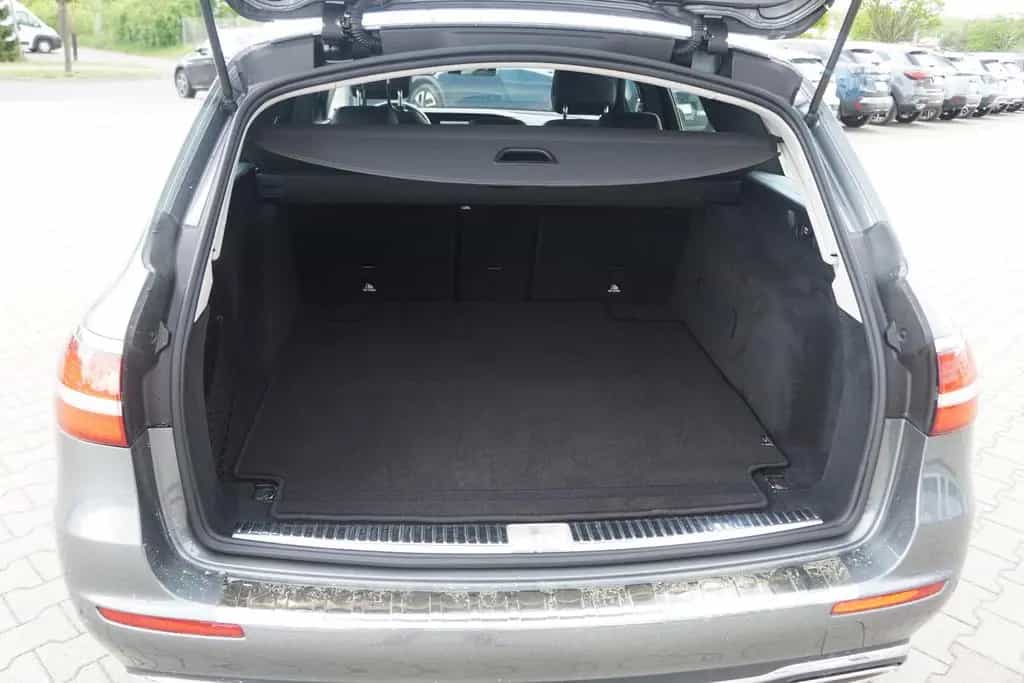 Mercedes-Benz E 200 E200 T-Modell Avantgarde LED Navi ACC DAB 08/2018-photo-34