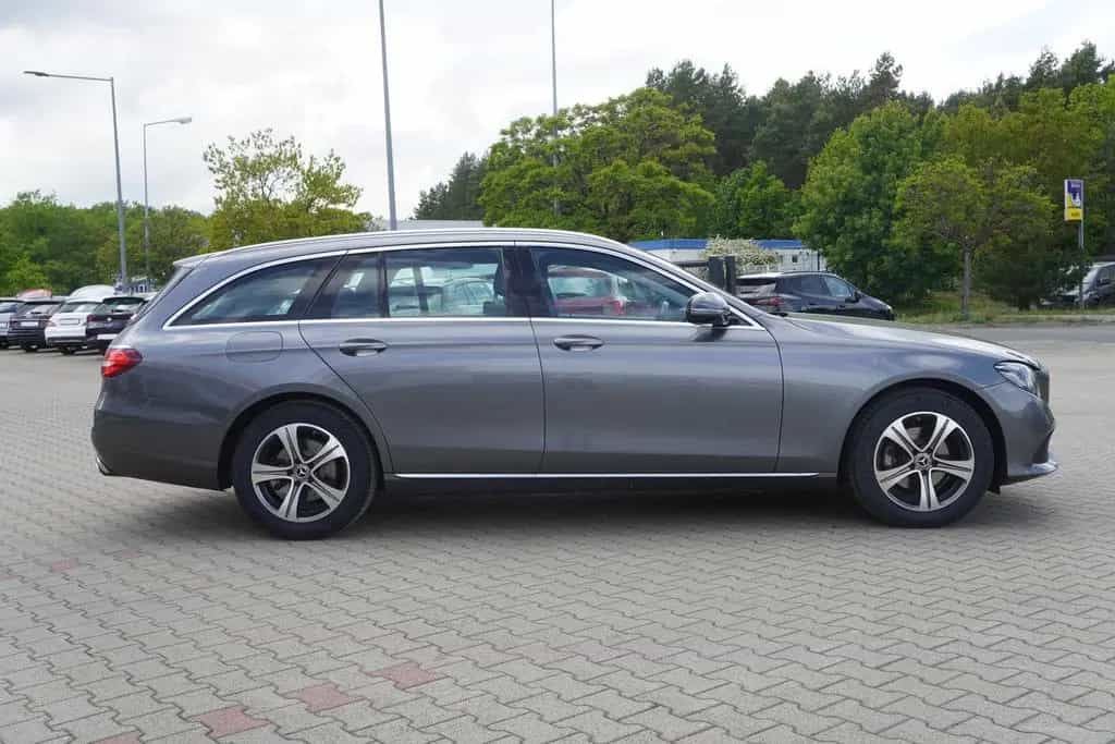 Mercedes-Benz E 200 E200 T-Modell Avantgarde LED Navi ACC DAB 08/2018-photo-6