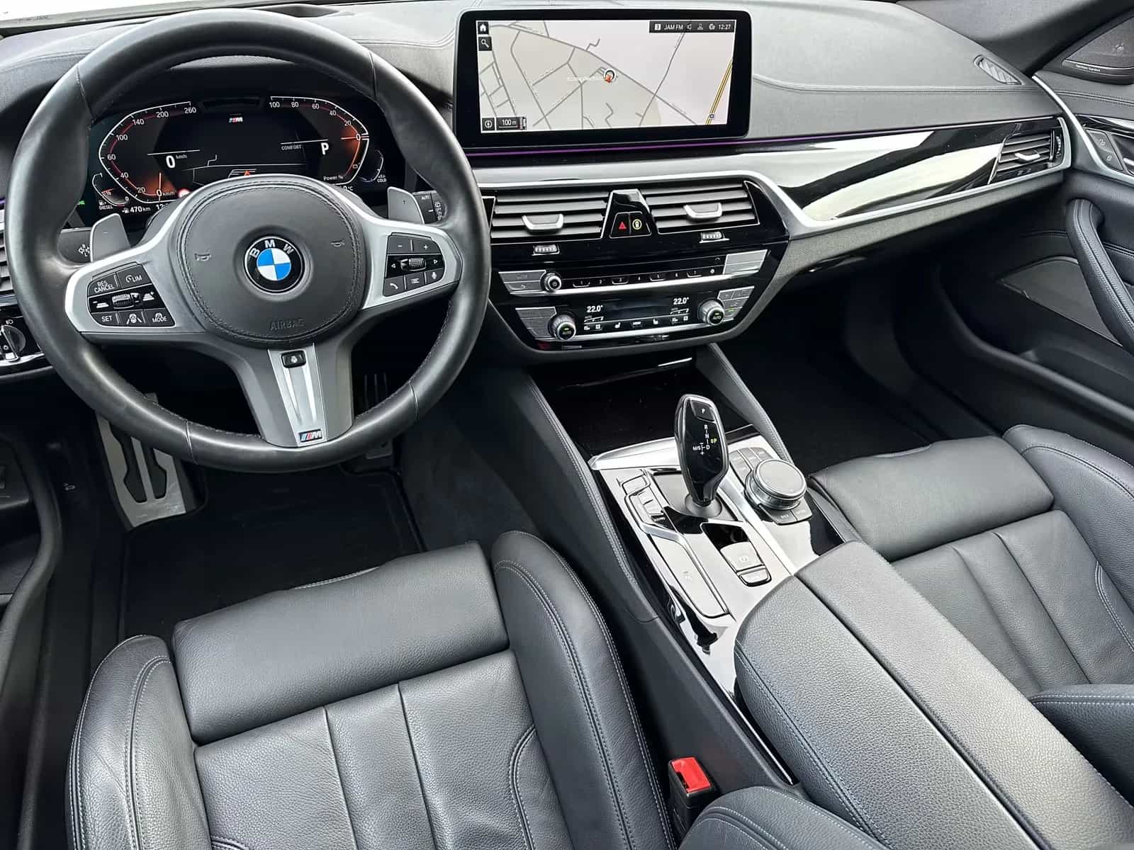 BMW 5 Series 540d xD Luxury Line Panorama H/K HUD Belüftung 12/2022-photo-11