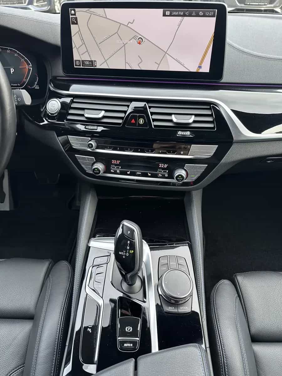 BMW 5 Series 540d xD Luxury Line Panorama H/K HUD Belüftung 12/2022-photo-12