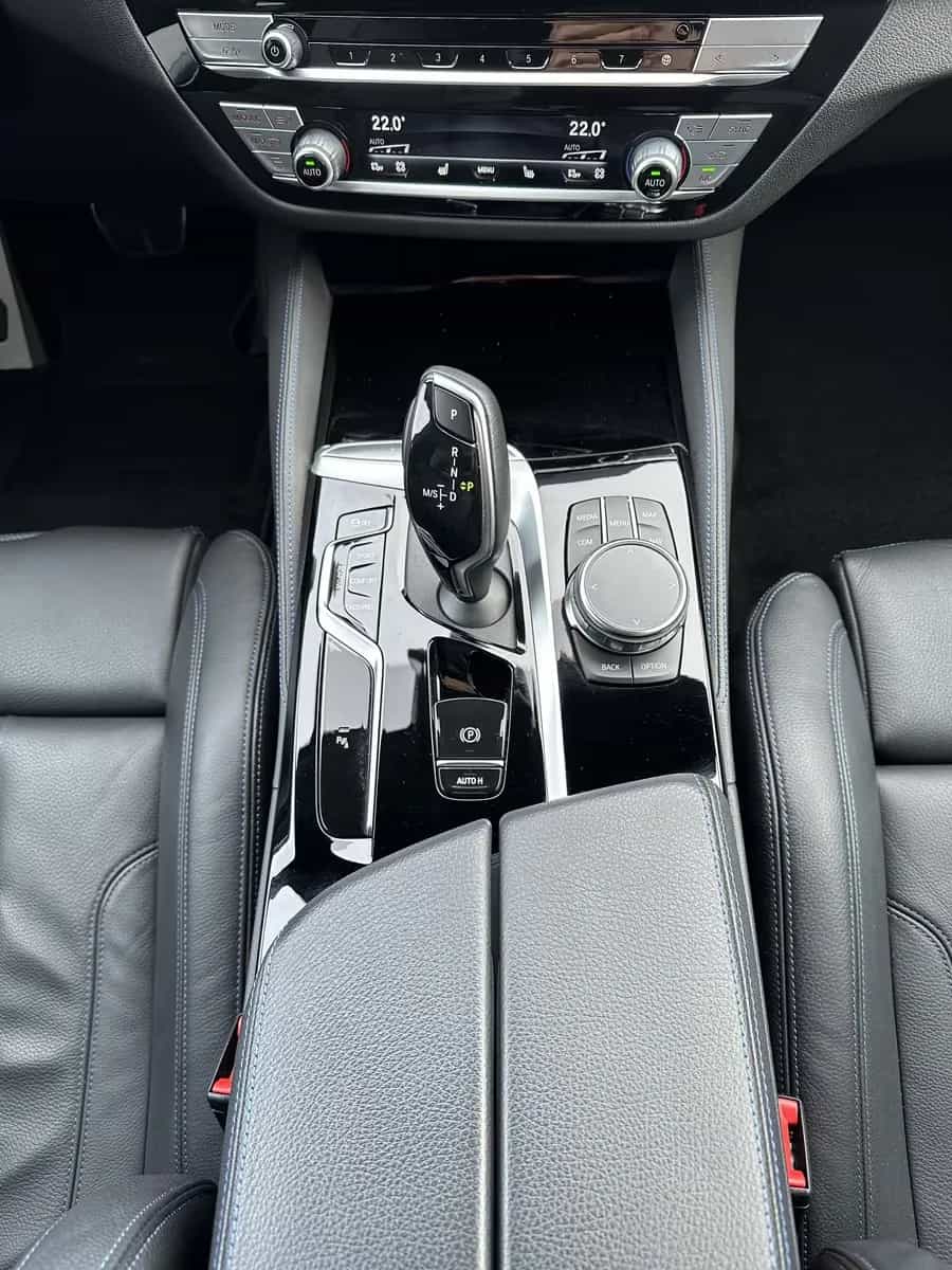 BMW 5 Series 540d xD Luxury Line Panorama H/K HUD Belüftung 12/2022-photo-13
