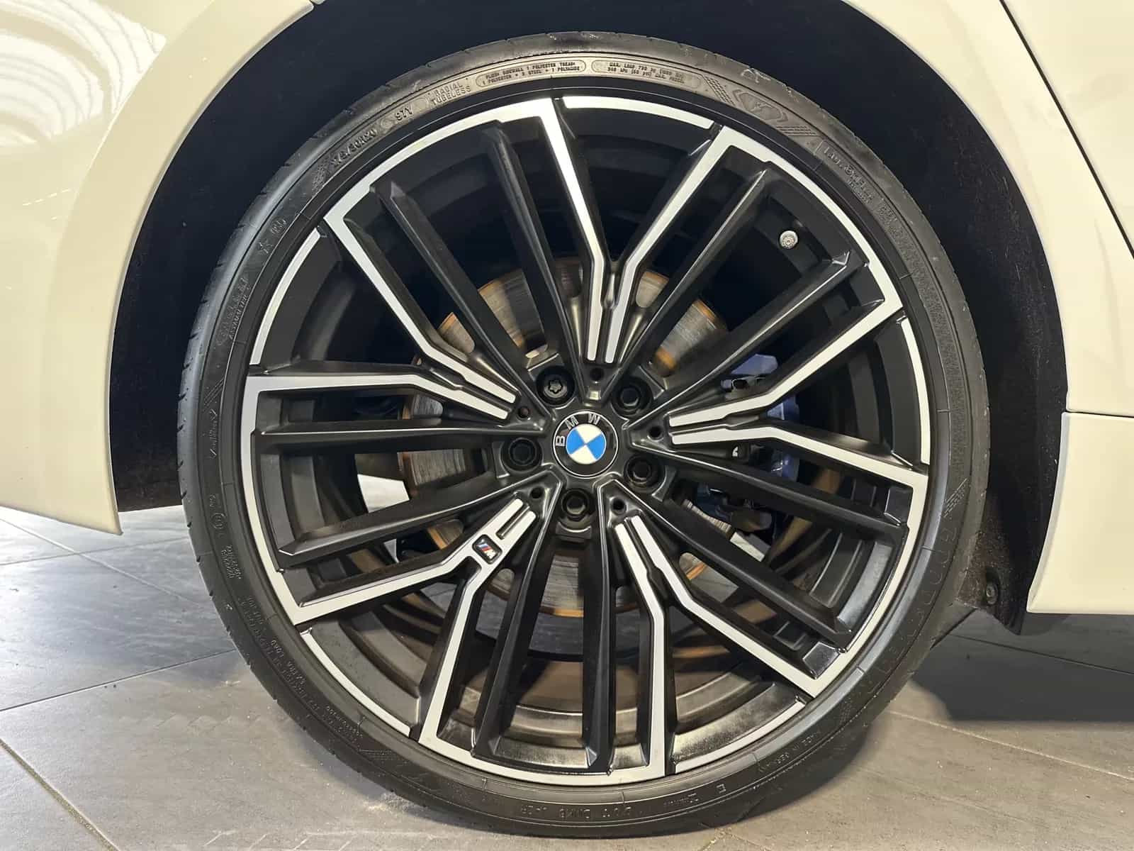 BMW 5 Series 540d xD Luxury Line Panorama H/K HUD Belüftung 12/2022-photo-2