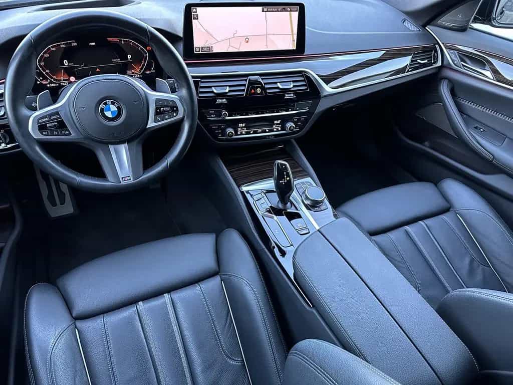 BMW 5 Series 530i Touring xDrive M-Sport NAV+LED+AHK+HUD+H&K 11/2022-photo-11