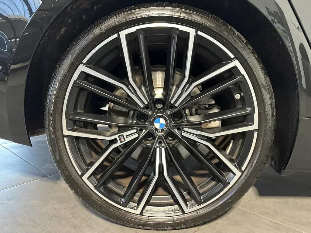 BMW 5 Series 530i Touring xDrive M-Sport NAV+LED+AHK+HUD+H&K 11/2022-photo-2