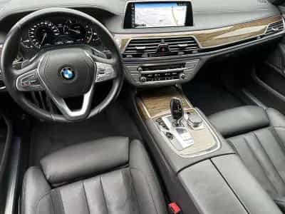 BMW 7 Series 740i M-Sport NAV+LED+SHZ+HiFi+KAMERA+2Hd+WLAN+PP 02/2016-photo-9