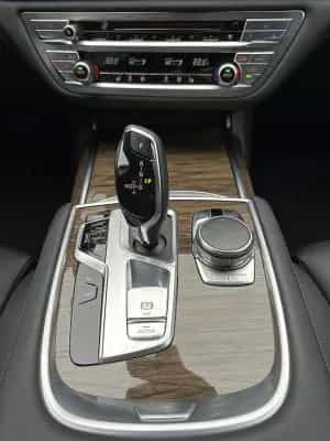 BMW 7 Series 740i M-Sport NAV+LED+SHZ+HiFi+KAMERA+2Hd+WLAN+PP 02/2016-photo-11