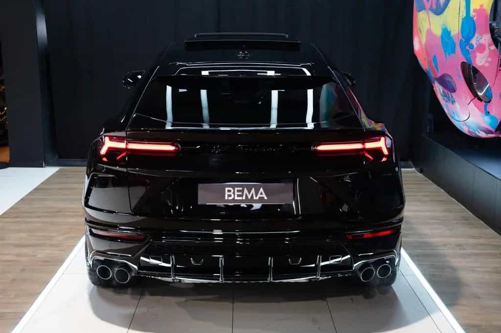 Lamborghini Urus 02/2020-photo-4
