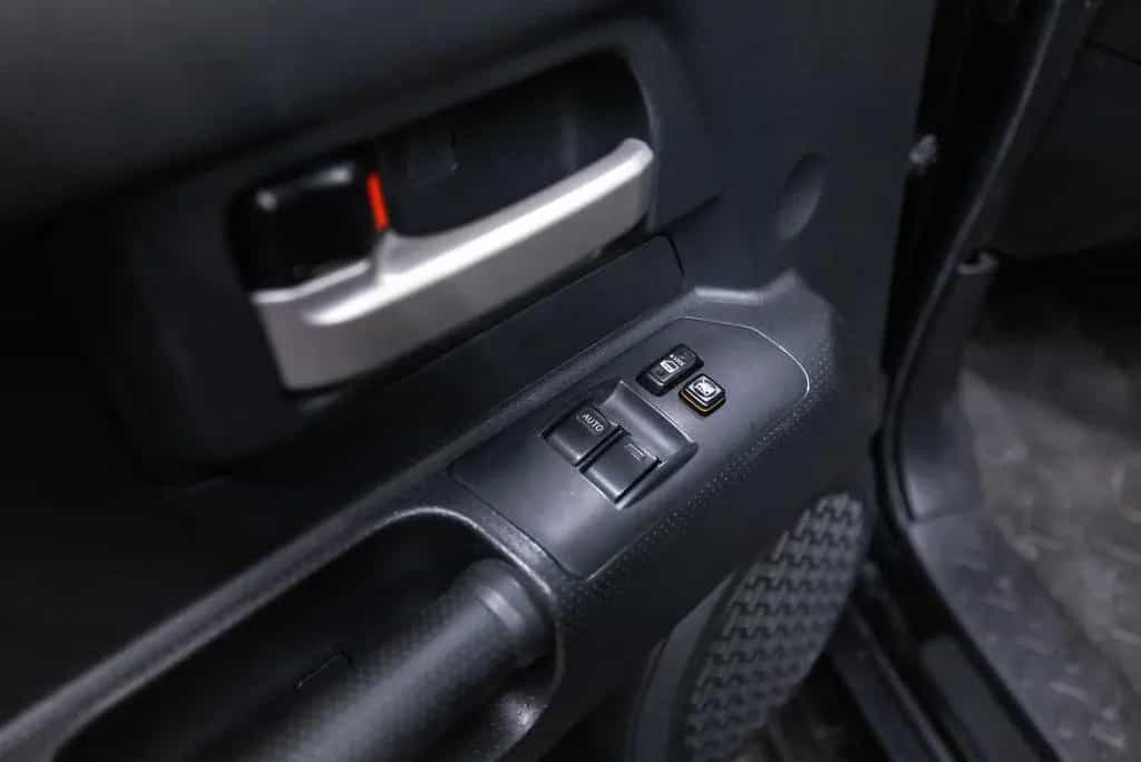Toyota FJ Cruiser VVT-i V6 Btw auto, Fiscale waarde € 8 02/2010-photo-25