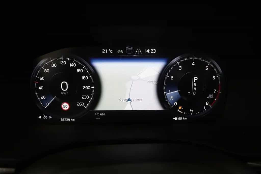 Volvo XC60 T4 Inscription | panorama dach | Head-Up | 02/2019-photo-18