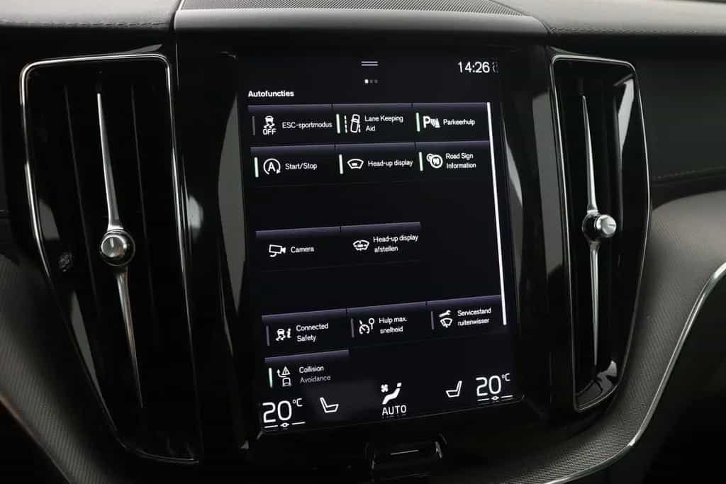 Volvo XC60 T4 Inscription | panorama dach | Head-Up | 02/2019-photo-22