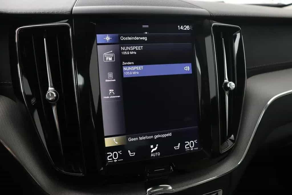 Volvo XC60 T4 Inscription | panorama dach | Head-Up | 02/2019-photo-25