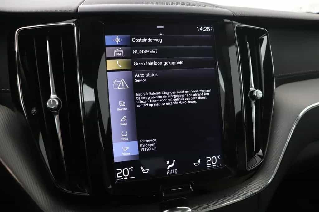 Volvo XC60 T4 Inscription | panorama dach | Head-Up | 02/2019-photo-27