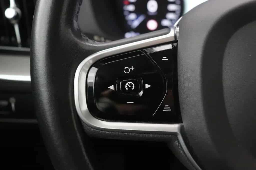 Volvo XC60 T4 Inscription | panorama dach | Head-Up | 02/2019-photo-36