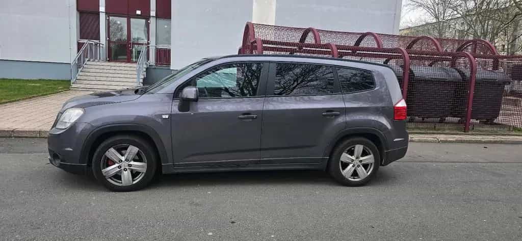 Chevrolet Orlando Diesel 2012 ( 7 Sitze) 08/2012-photo-1