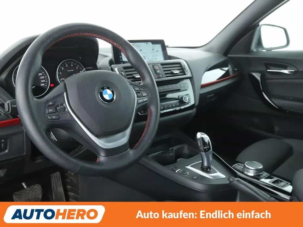 BMW 2 Series 220i Sport Line Aut.*NAVI*TEMPO*PDC*SHZ* 02/2017-photo-10