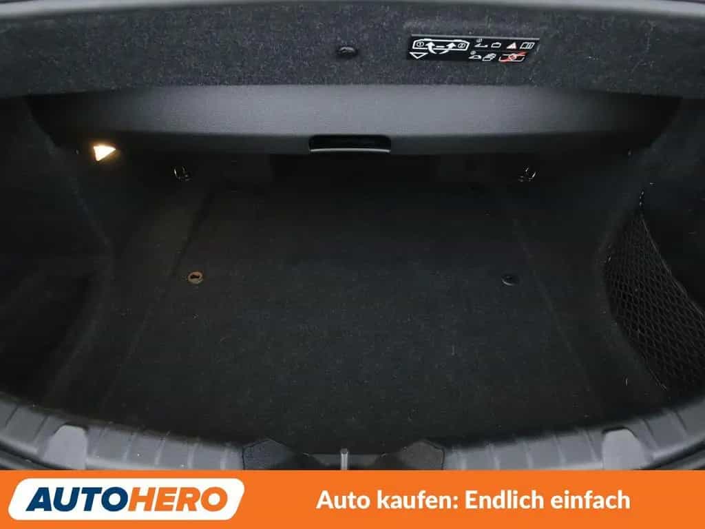 BMW 2 Series 220i Sport Line Aut.*NAVI*TEMPO*PDC*SHZ* 02/2017-photo-17