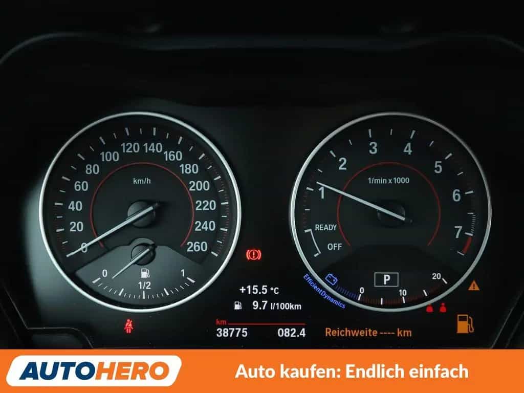 BMW 2 Series 220i Sport Line Aut.*NAVI*TEMPO*PDC*SHZ* 02/2017-photo-19