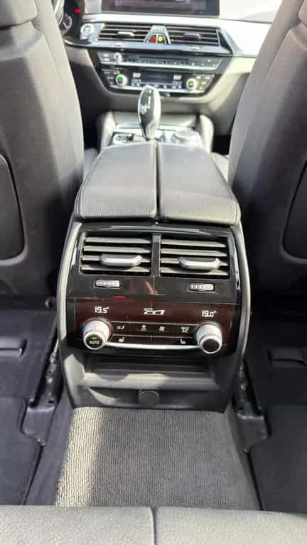 BMW 5 Series 540i MSport Pano HuD 09/2019-photo-11