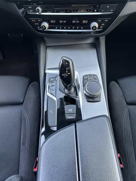 BMW 5 Series 520d Touring xDrive M-Sport NAV+LED+ACC+H&K+18ZO 07/2018-photo-12