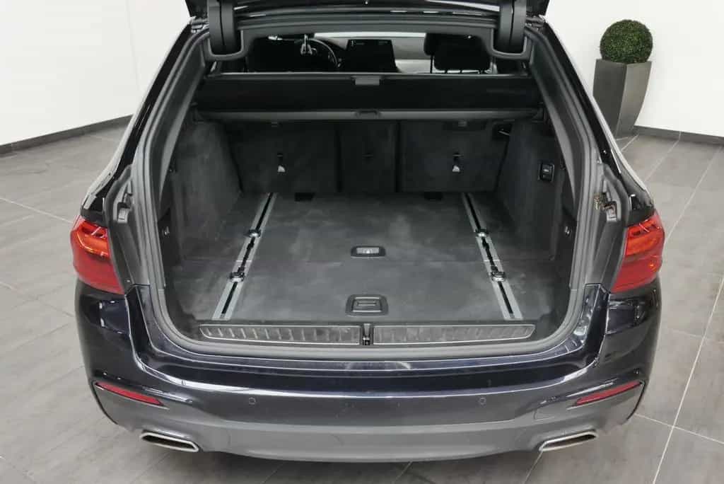 BMW 5 Series 520d Touring xDrive M-Sport NAV+LED+ACC+H&K+18ZO 07/2018-photo-5