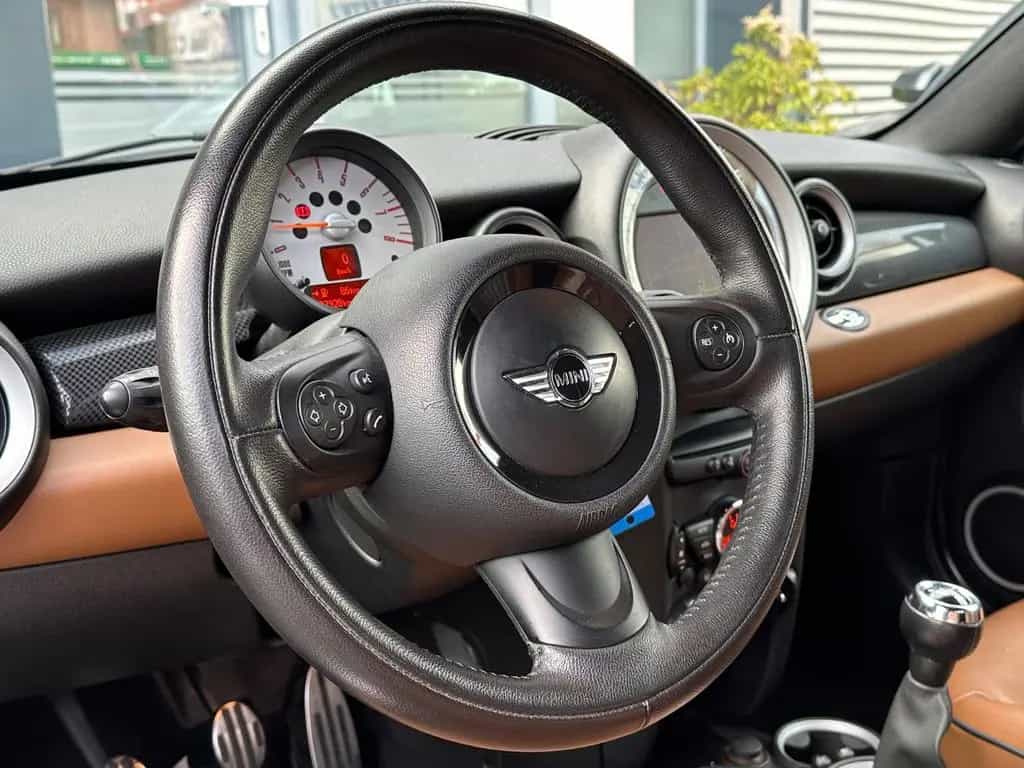 MINI Cooper S Roadster *PDC*NAVI*LEDER*XENON* 06/2012-photo-18