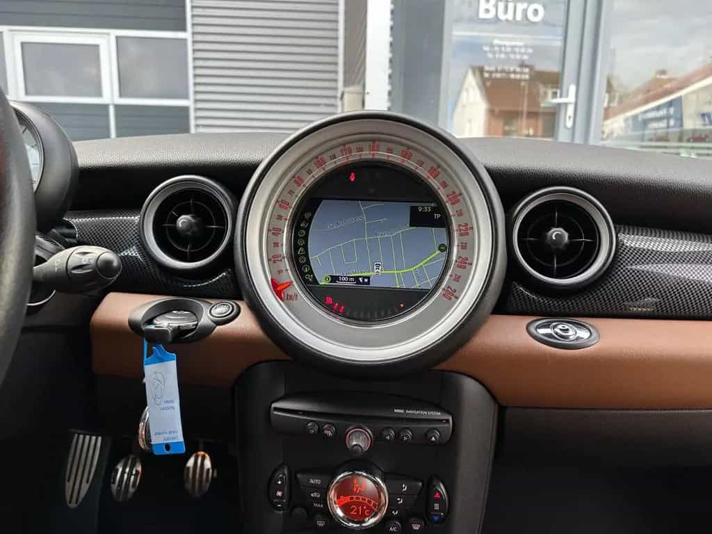 MINI Cooper S Roadster *PDC*NAVI*LEDER*XENON* 06/2012-photo-27