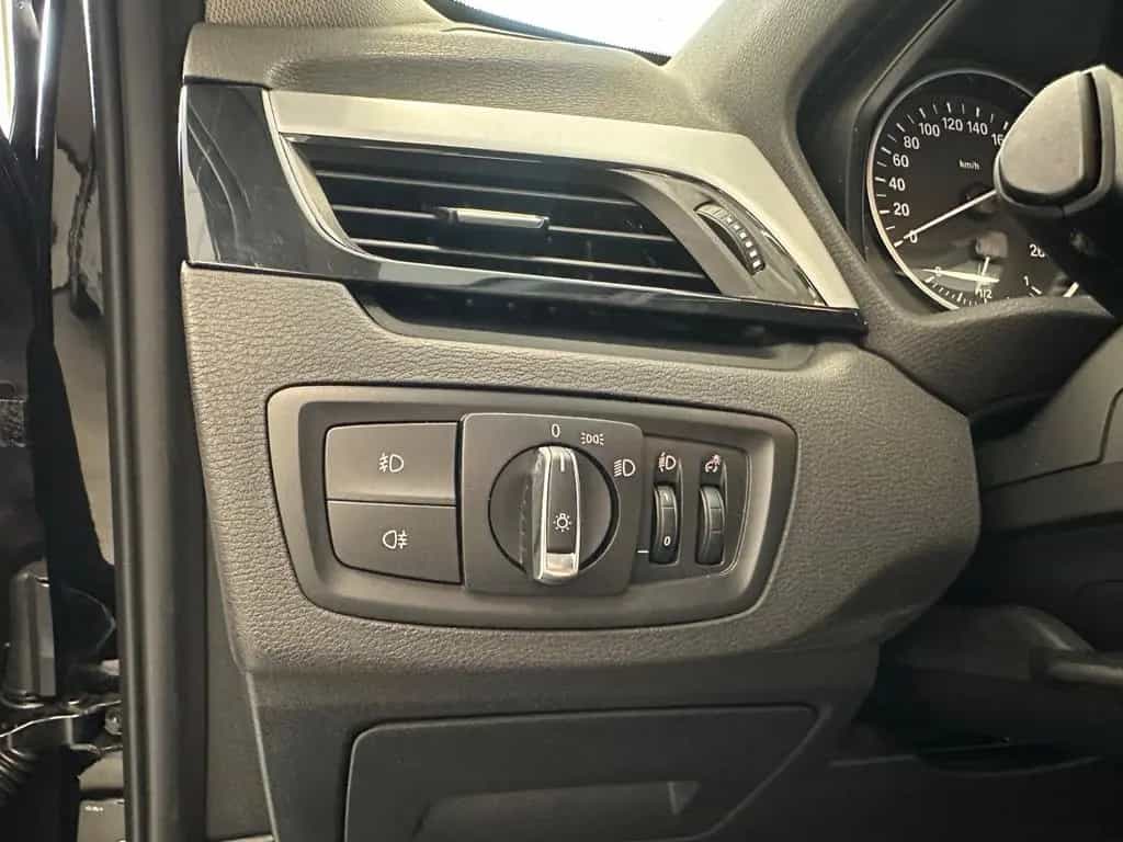 BMW X1 01/2017-photo-16