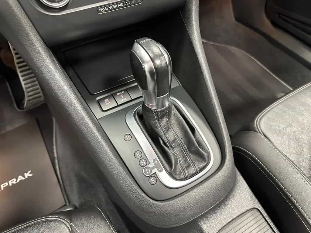 Volkswagen Golf 06/2013-photo-18