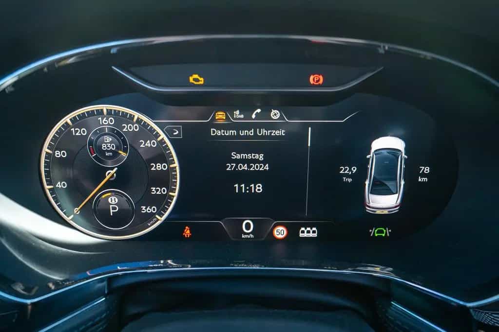 Bentley Flying Spur Azure V8 *UVP 299.962,00€* 06/2024-photo-24