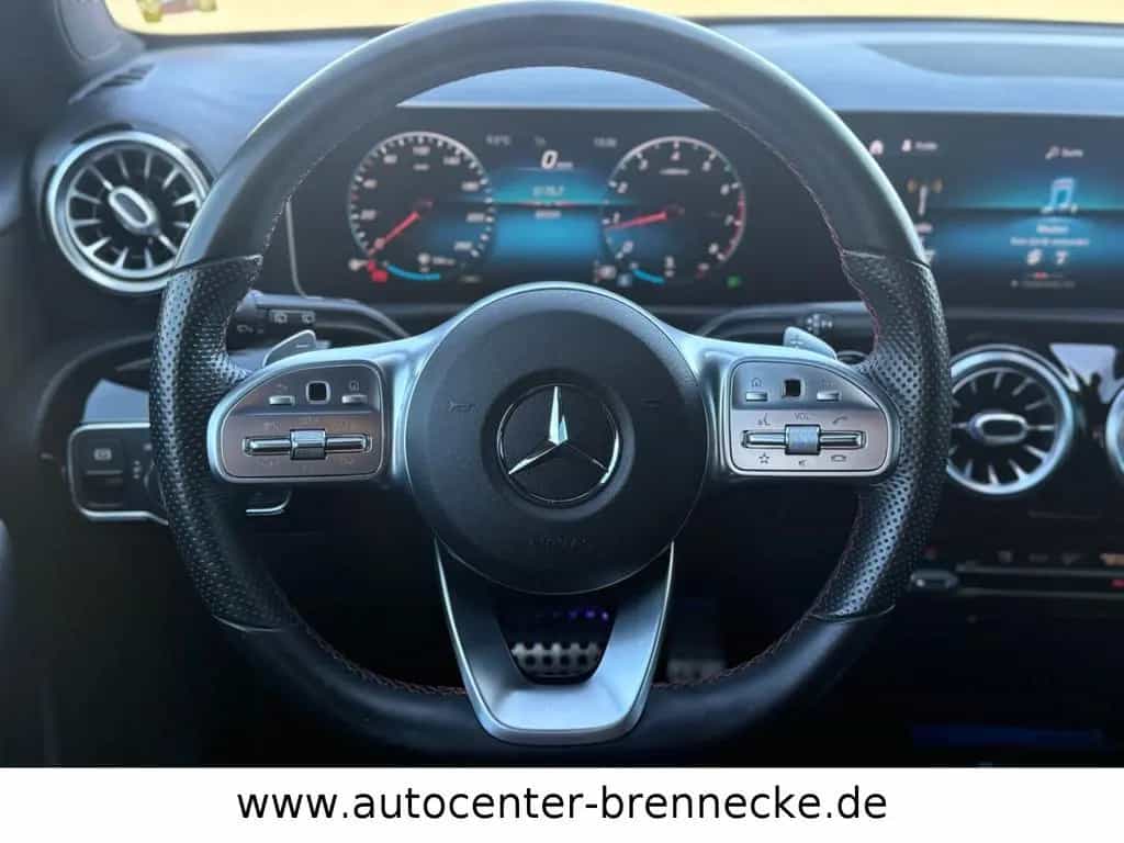 Mercedes-Benz A-Class 180*AMG LINE*LED*Night*8-fach bereift* 10/2019-photo-10