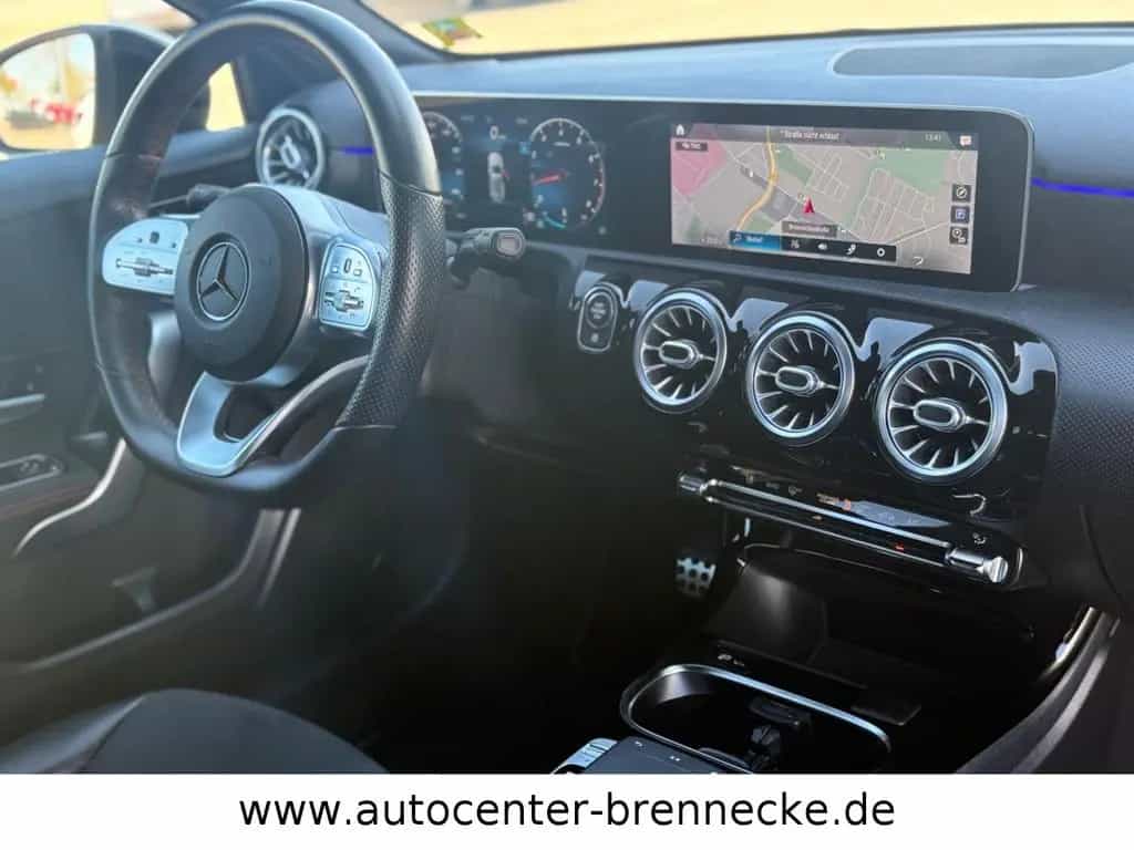 Mercedes-Benz A-Class 180*AMG LINE*LED*Night*8-fach bereift* 10/2019-photo-11