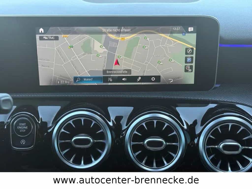 Mercedes-Benz A-Class 180*AMG LINE*LED*Night*8-fach bereift* 10/2019-photo-19