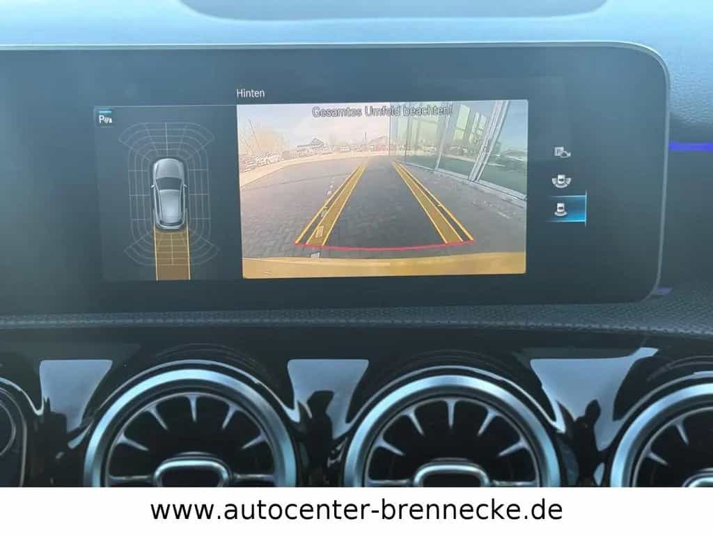 Mercedes-Benz A-Class 180*AMG LINE*LED*Night*8-fach bereift* 10/2019-photo-20
