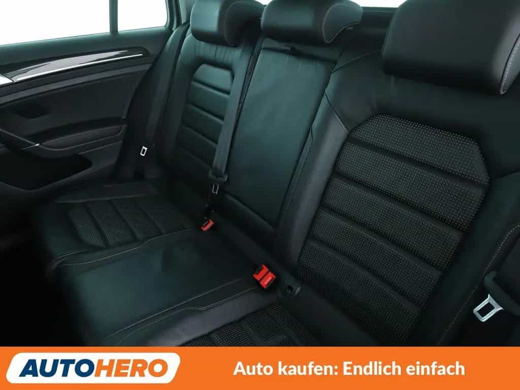 Volkswagen Golf VII 2.0 TDI Highline BM Aut. *ACC*VC*LED* 08/2018-photo-13