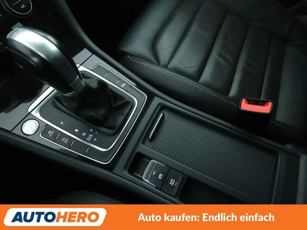 Volkswagen Golf VII 2.0 TDI Highline BM Aut. *ACC*VC*LED* 08/2018-photo-24