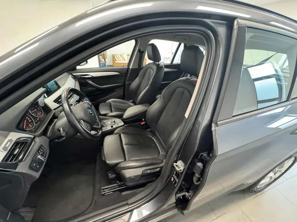 BMW X1 sDrive 20 i *Automatik*Leder*Navi* 02/2018-photo-11