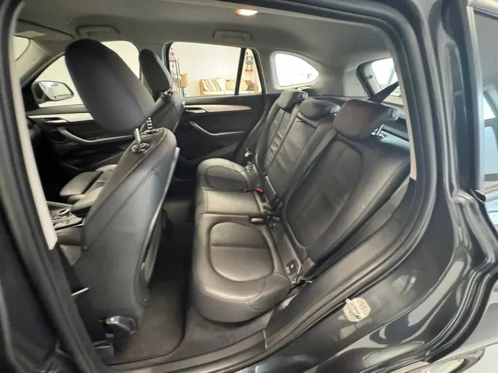 BMW X1 sDrive 20 i *Automatik*Leder*Navi* 02/2018-photo-14