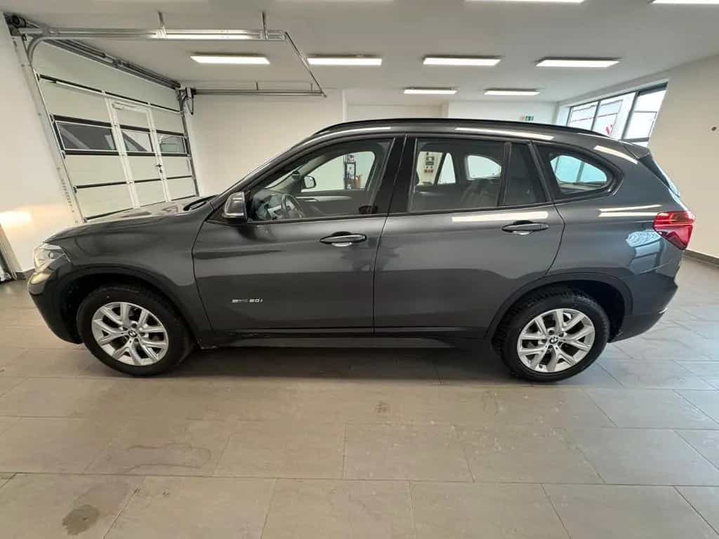 BMW X1 sDrive 20 i *Automatik*Leder*Navi* 02/2018-photo-1