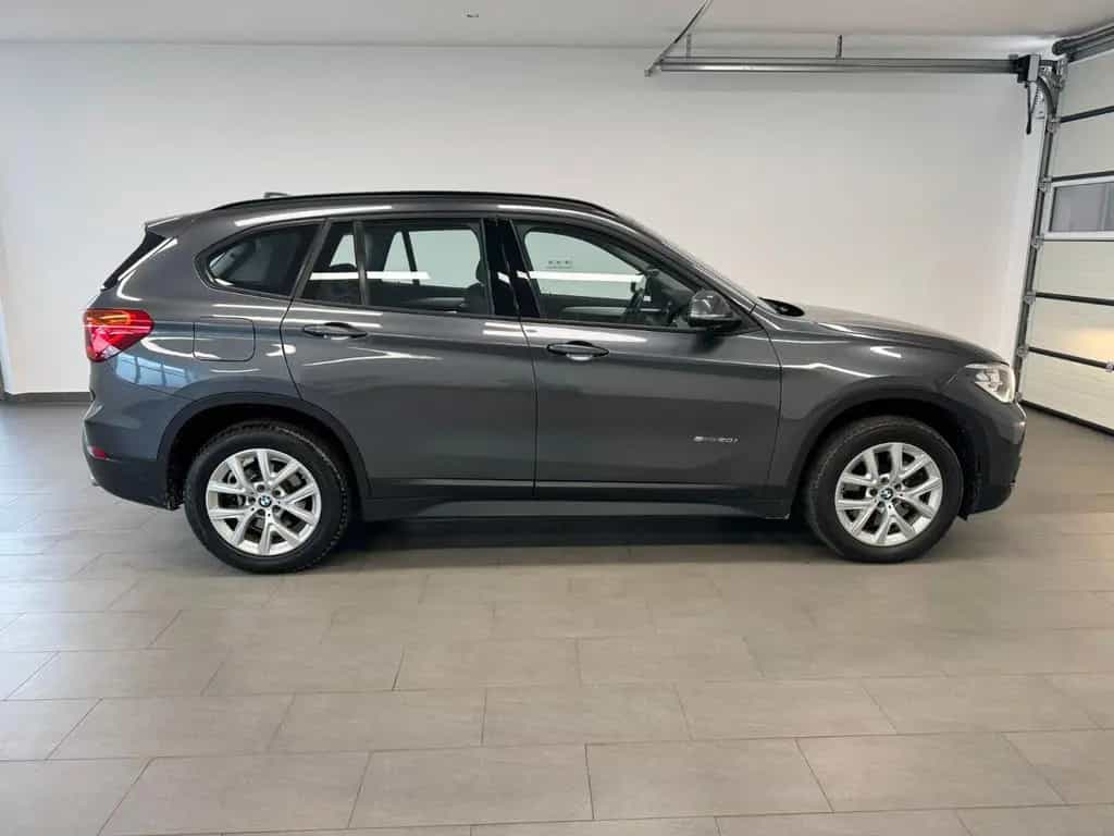 BMW X1 sDrive 20 i *Automatik*Leder*Navi* 02/2018-photo-2