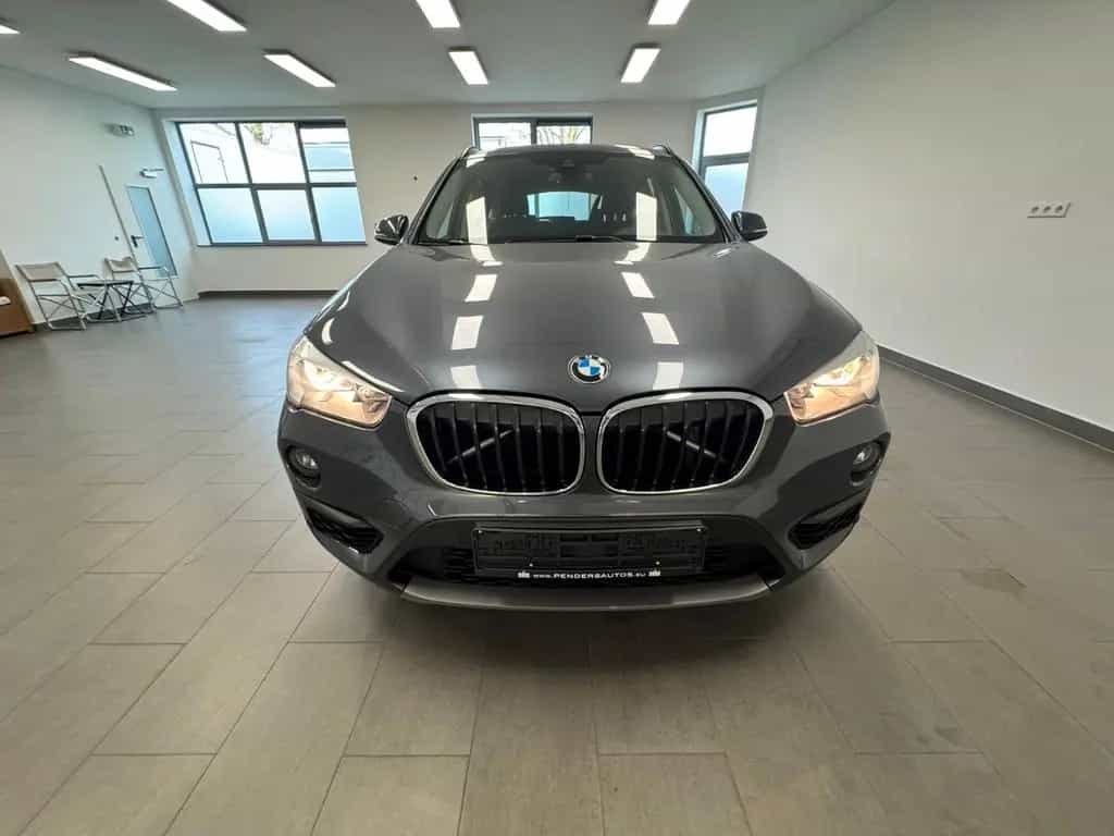 BMW X1 sDrive 20 i *Automatik*Leder*Navi* 02/2018-photo-3