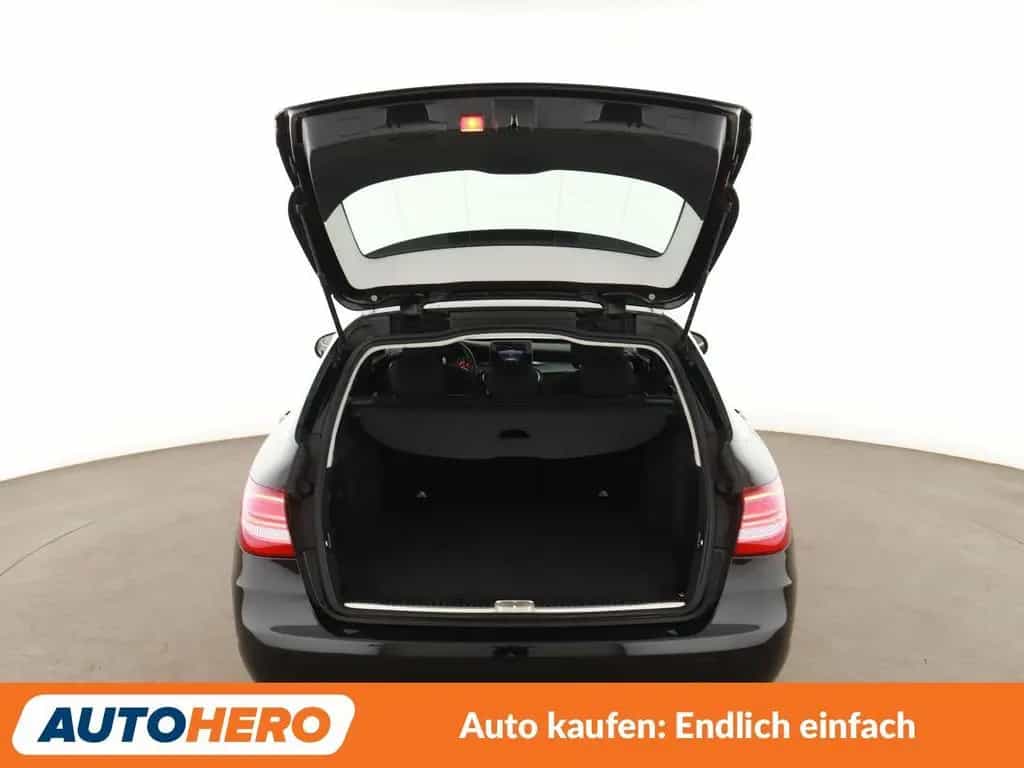 Mercedes-Benz C 160 T Avantgarde Aut.*PDC*SHZ*TEMPO* 07/2018-photo-16