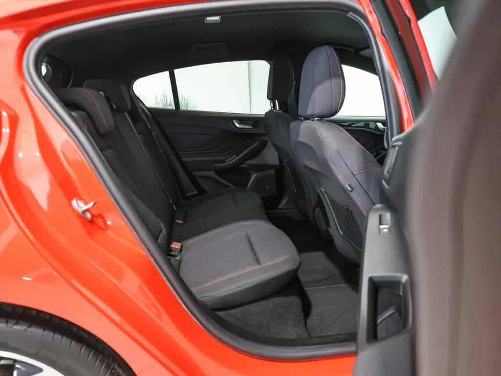 Ford Focus 1.0 EcoBoost ST-Line MHEV +KAMERA+LED 03/2021-photo-3