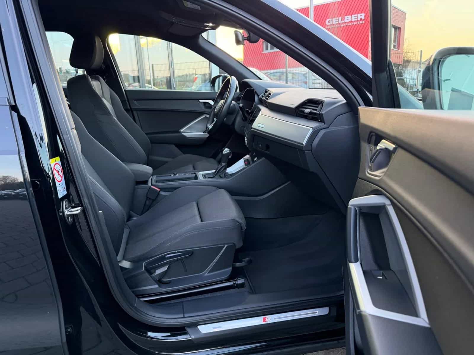 Audi Q3 06/2019-photo-17