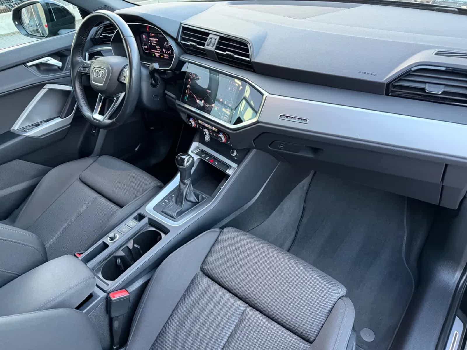 Audi Q3 06/2019-photo-22